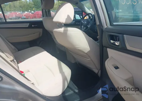 2015 Subaru Legacy 2.5I Premium z USA, uszkodzony, nr VIN 4S3BNAC69F3065209